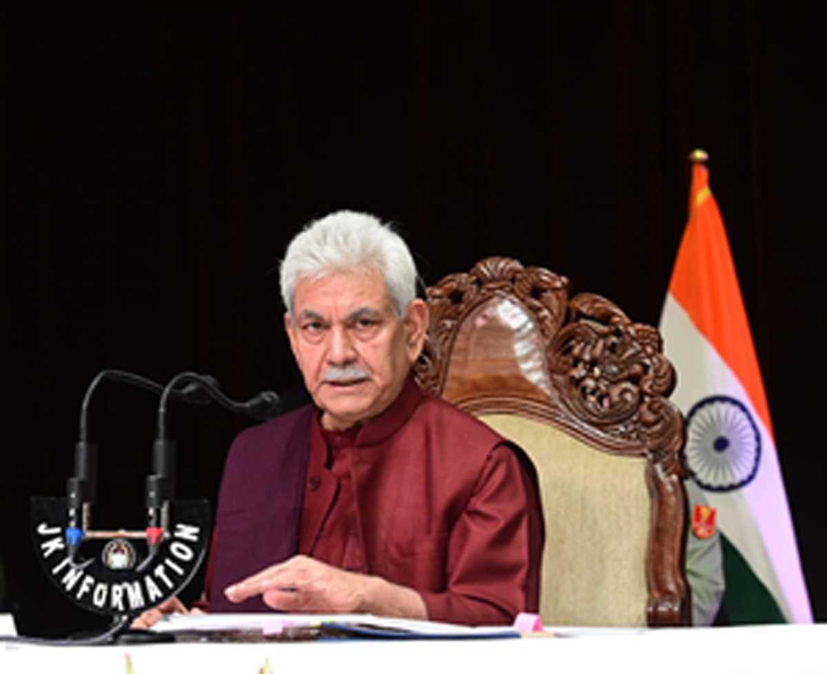 सुधारों के कारण पिछले 4 वर्षों में जम्मू-कश्मीर की जीडीपी बढ़ी : एलजी